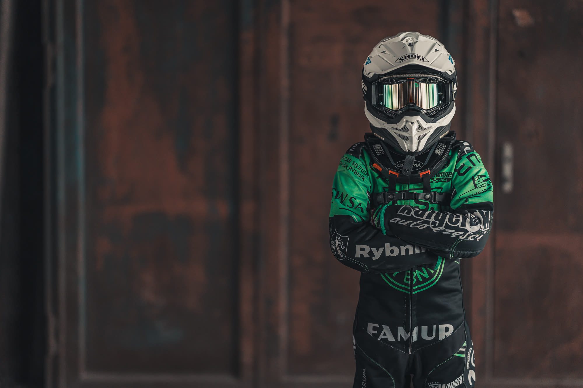 Tobiasz Zmarzły #801 na motocyklu miniżużlowym